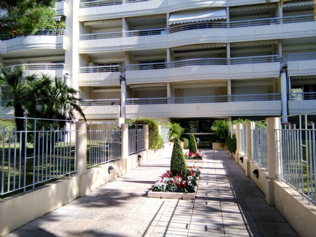 Lux Studio Garden And Swimming Pool Cannes Exterior photo
